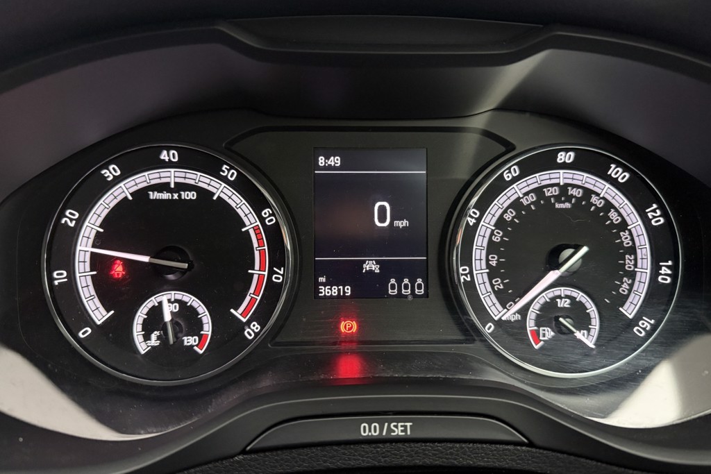 Skoda Karoq SE Manual Petrol SUV - Stock Number (1542468) - 5th supplementary image