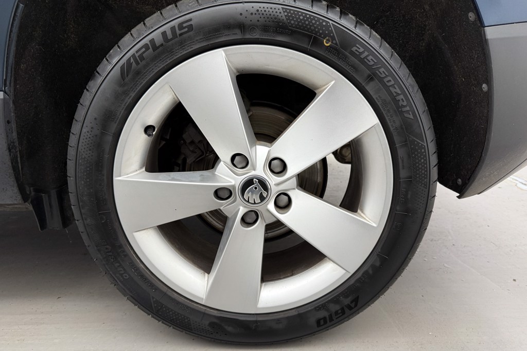 Skoda Karoq SE Manual Petrol SUV - Stock Number (1542468) - 24th supplementary image