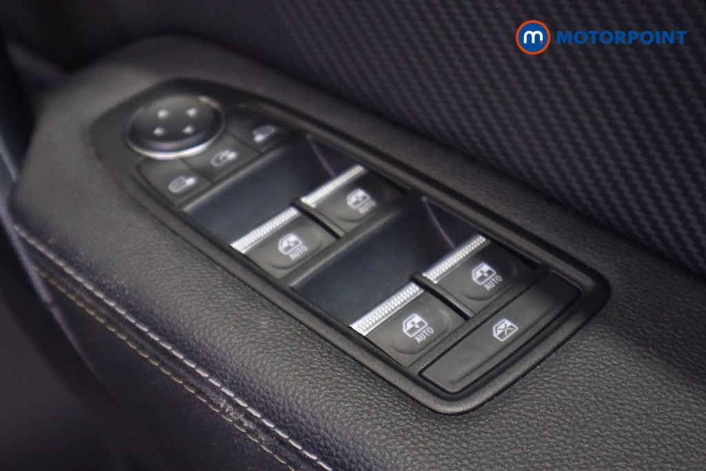 Renault Captur Engineered Automatic Petrol Plug-In Hybrid SUV - Stock Number (1542568) - 13th supplementary image