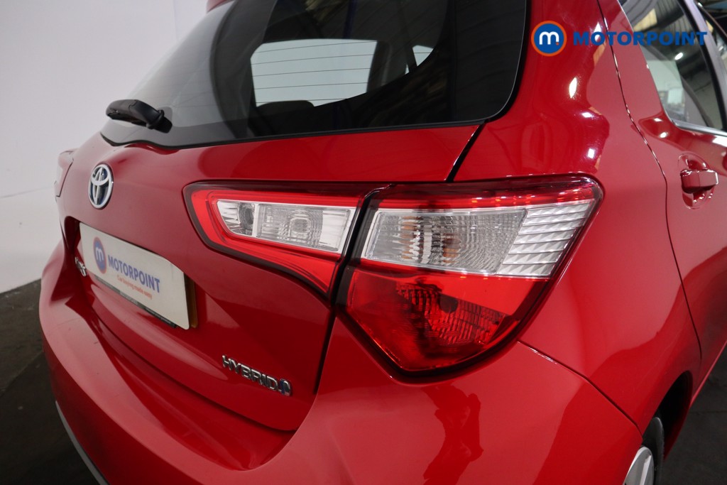 Toyota Yaris Active Automatic Petrol-Electric Hybrid Hatchback - Stock Number (1542800) - 18th supplementary image