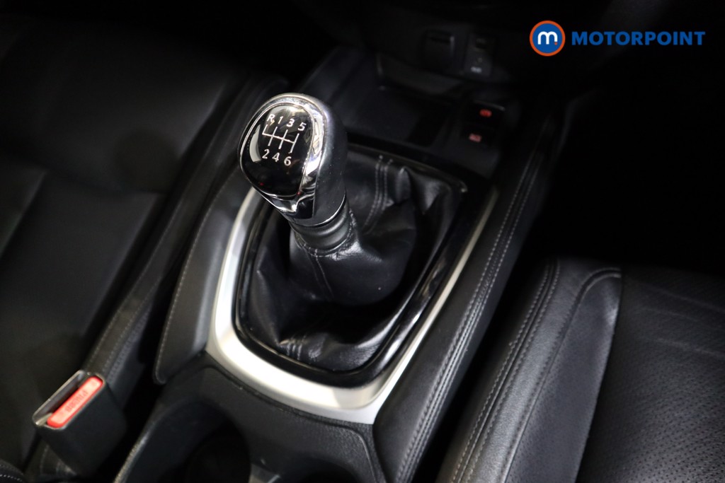 Nissan X-Trail Tekna Manual Diesel SUV - Stock Number (1543689) - 8th supplementary image