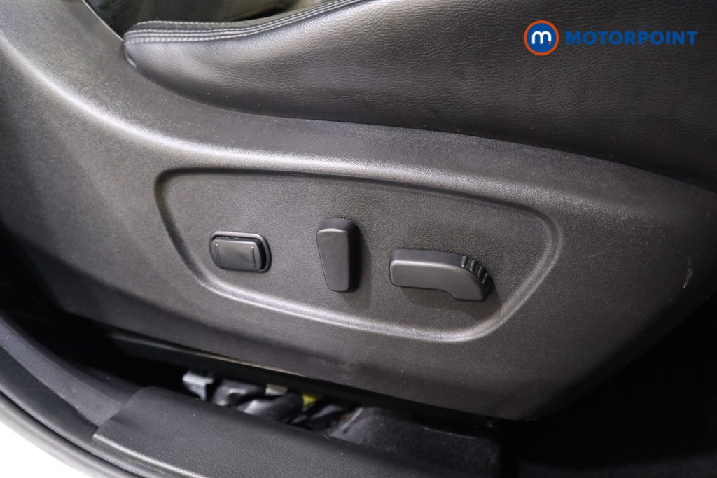 Nissan X-Trail Tekna Manual Diesel SUV - Stock Number (1543689) - 11th supplementary image
