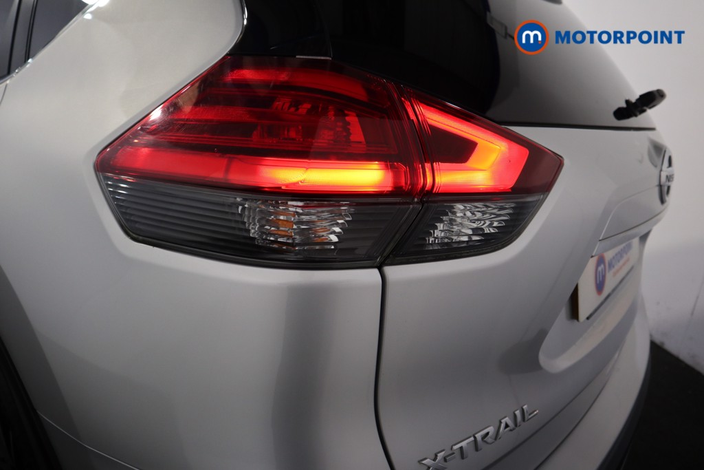 Nissan X-Trail Tekna Manual Diesel SUV - Stock Number (1543689) - 22nd supplementary image