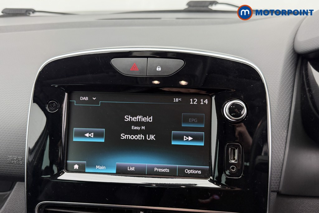 Renault Clio Gt Line Manual Petrol Hatchback - Stock Number (1543911) - 6th supplementary image