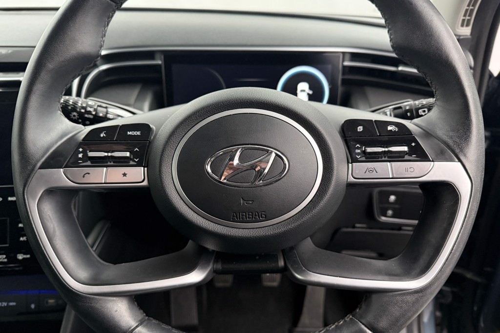 Hyundai Tucson Premium Manual Petrol SUV - Stock Number (1544014) - 2nd supplementary image