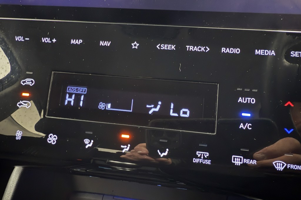 Hyundai Tucson Premium Manual Petrol SUV - Stock Number (1544014) - 13th supplementary image