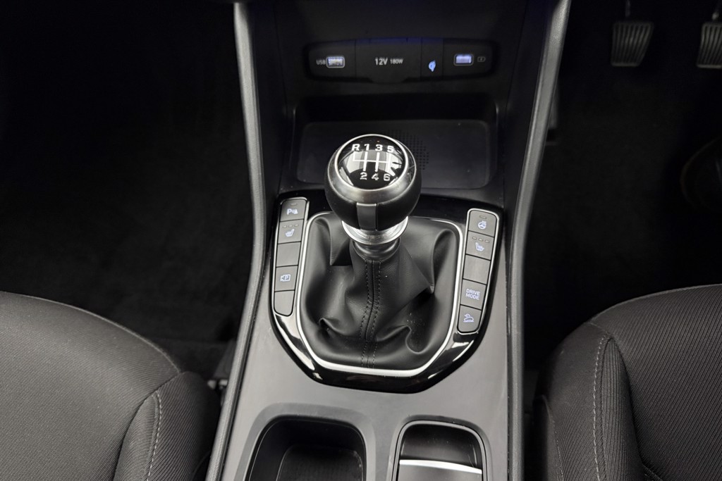 Hyundai Tucson Premium Manual Petrol SUV - Stock Number (1544014) - 14th supplementary image