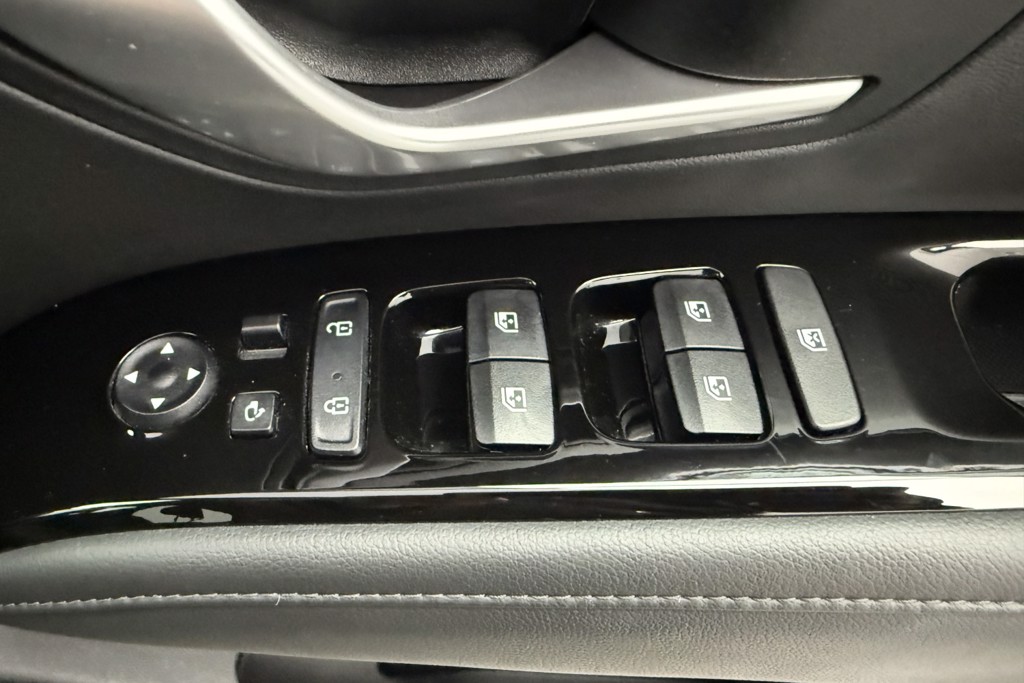 Hyundai Tucson Premium Manual Petrol SUV - Stock Number (1544014) - 16th supplementary image