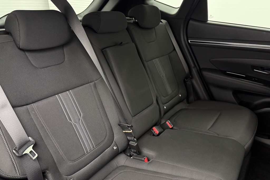 Hyundai Tucson Premium Manual Petrol SUV - Stock Number (1544014) - 19th supplementary image