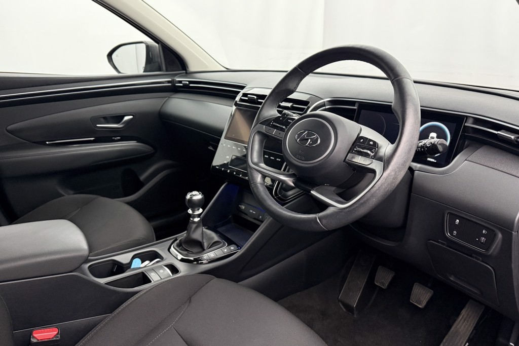 Hyundai Tucson Premium Manual Petrol SUV - Stock Number (1544014) - 1st supplementary image