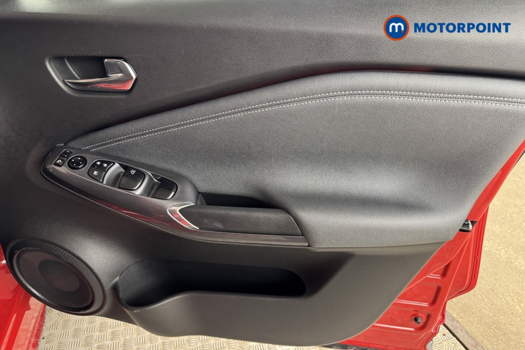 Nissan Juke Tekna Manual Petrol SUV - Stock Number (1544214) - 15th supplementary image