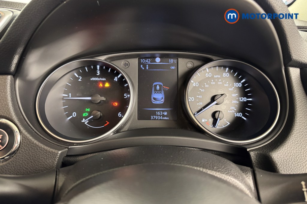 Nissan Qashqai Tekna Manual Diesel SUV - Stock Number (1544568) - 10th supplementary image