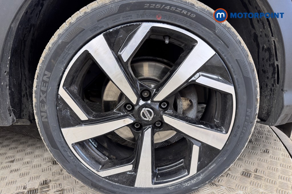 Nissan Qashqai Tekna Manual Diesel SUV - Stock Number (1544568) - 23rd supplementary image