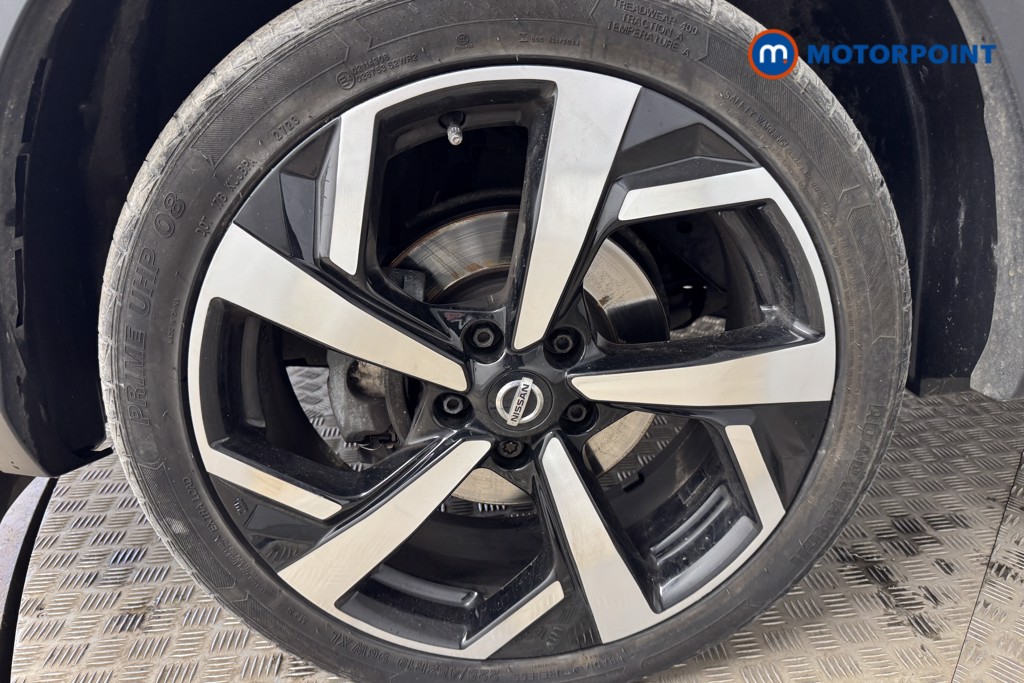 Nissan Qashqai Tekna Manual Diesel SUV - Stock Number (1544568) - 24th supplementary image