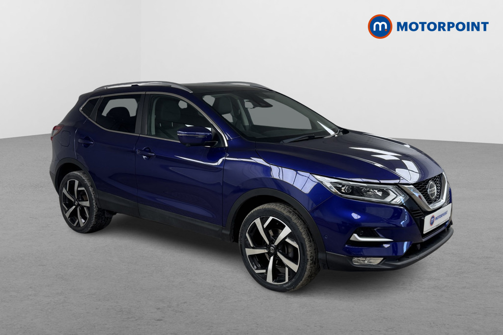 Nissan Qashqai Tekna Manual Diesel SUV - Stock Number (1544568) - Drivers side front corner