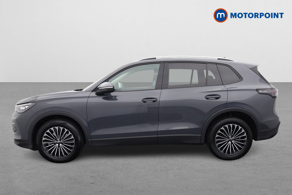 Volkswagen Tiguan Match Automatic Diesel SUV - Stock Number (1544580) - Passenger side