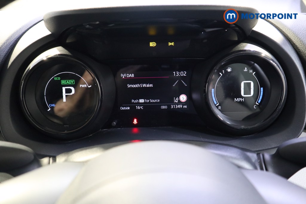 Toyota Yaris Excel Automatic Petrol-Electric Hybrid Hatchback - Stock Number (1544755) - 5th supplementary image