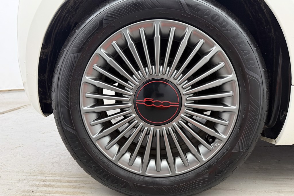 Fiat 500 RED Automatic Electric Hatchback - Stock Number (1545174) - 35th supplementary image