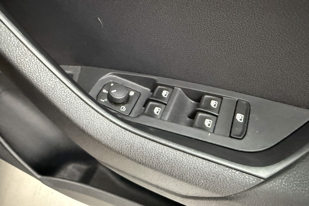 Skoda Karoq Se Drive Manual Diesel SUV - Stock Number (1545457) - 20th supplementary image