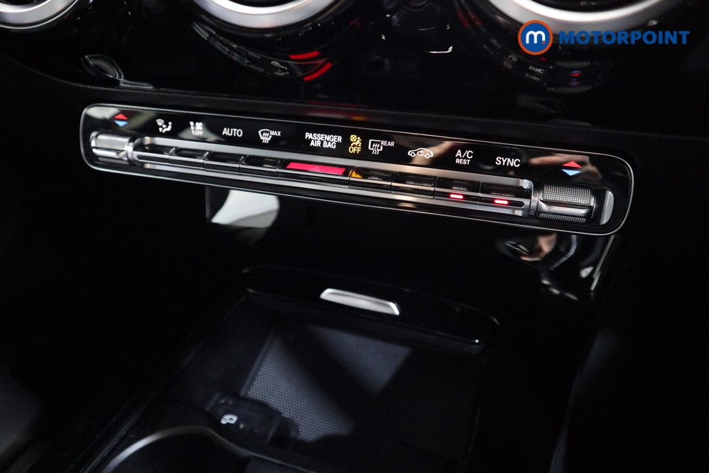 Mercedes-Benz A Class Sport Automatic Petrol Hatchback - Stock Number (1546017) - 7th supplementary image