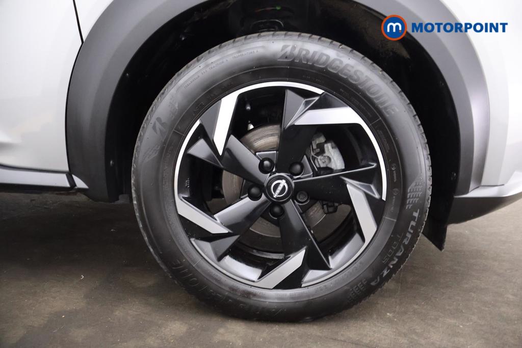 Nissan Juke N-Connecta Automatic Petrol SUV - Stock Number (1546233) - 18th supplementary image