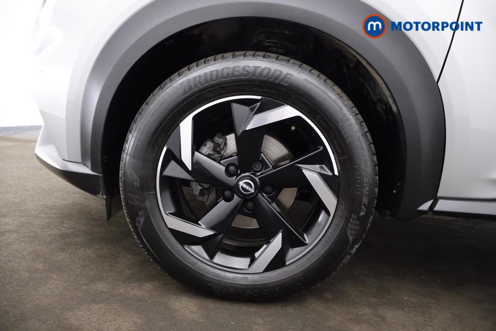 Nissan Juke N-Connecta Automatic Petrol SUV - Stock Number (1546233) - 20th supplementary image