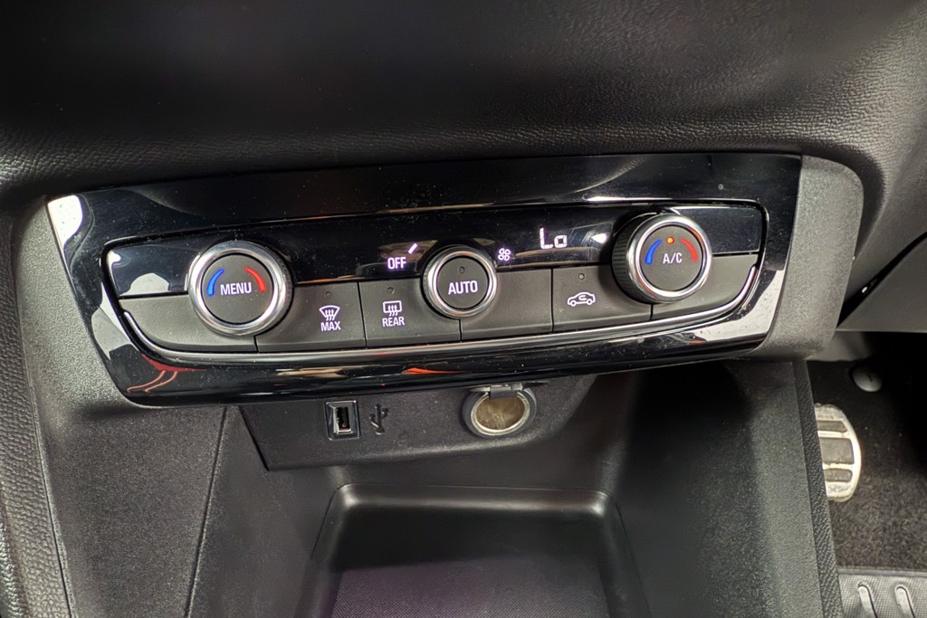 Vauxhall Corsa GS Manual Petrol Hatchback - Stock Number (1546262) - 10th supplementary image