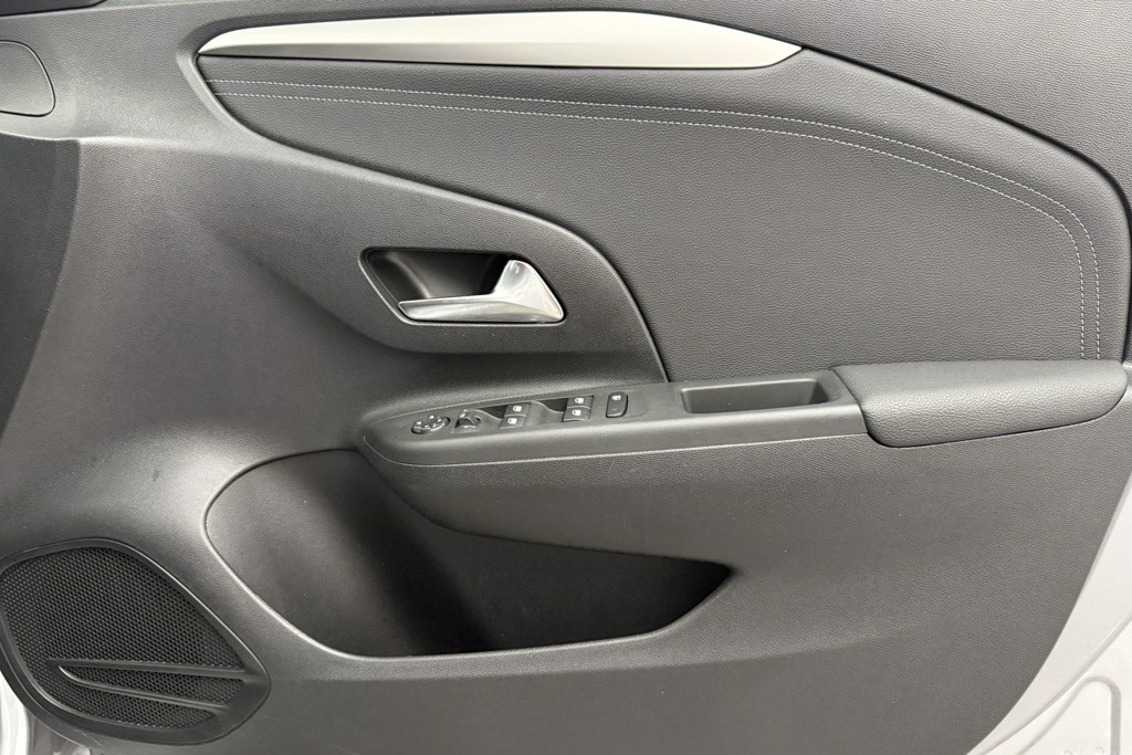 Vauxhall Corsa GS Manual Petrol Hatchback - Stock Number (1546262) - 13th supplementary image