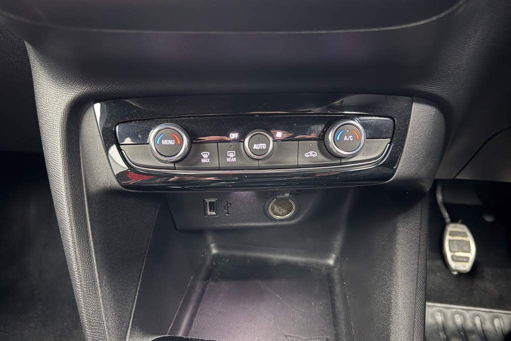 Vauxhall Corsa GS Manual Petrol Hatchback - Stock Number (1546265) - 10th supplementary image