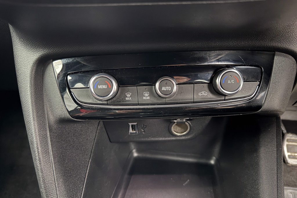 Vauxhall Corsa GS Manual Petrol Hatchback - Stock Number (1546266) - 11th supplementary image