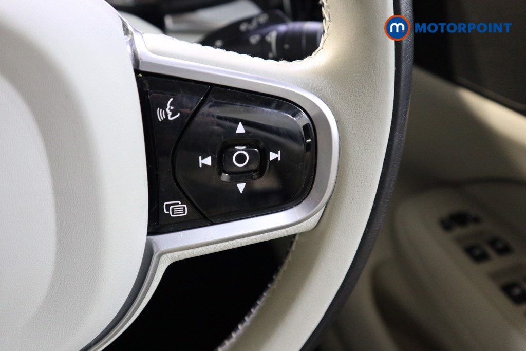 Volvo V60 Inscription Plus Automatic Petrol Estate - Stock Number (1546341) - 4th supplementary image