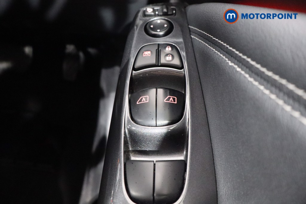 Nissan Juke Tekna Automatic Petrol SUV - Stock Number (1546433) - 16th supplementary image