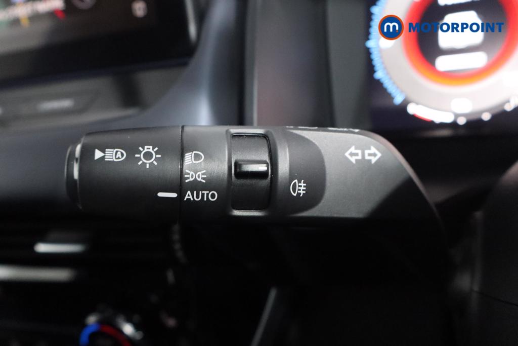 Nissan Qashqai Tekna Automatic Petrol-Electric Hybrid SUV - Stock Number (1546721) - 9th supplementary image