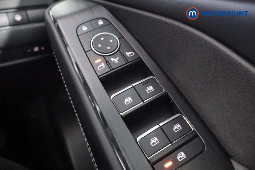 Nissan Qashqai Tekna Automatic Petrol-Electric Hybrid SUV - Stock Number (1546721) - 12th supplementary image