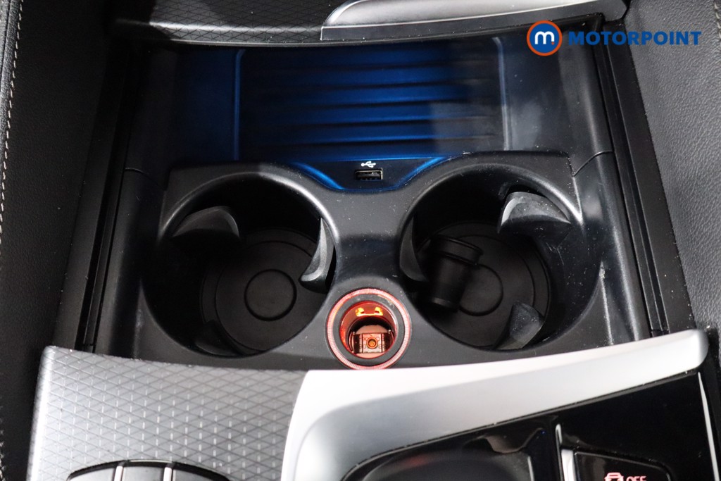 BMW 5 Series M Sport Automatic Petrol Plug-In Hybrid Estate - Stock Number (1546973) - 14th supplementary image