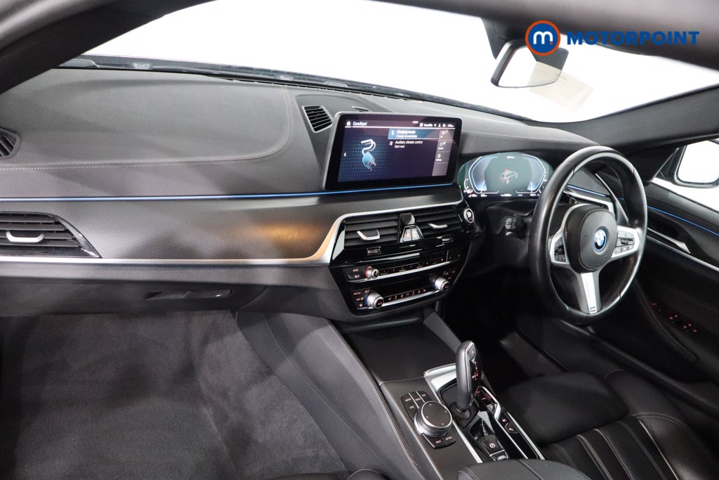 BMW 5 Series M Sport Automatic Petrol Plug-In Hybrid Estate - Stock Number (1546973) - 1st supplementary image