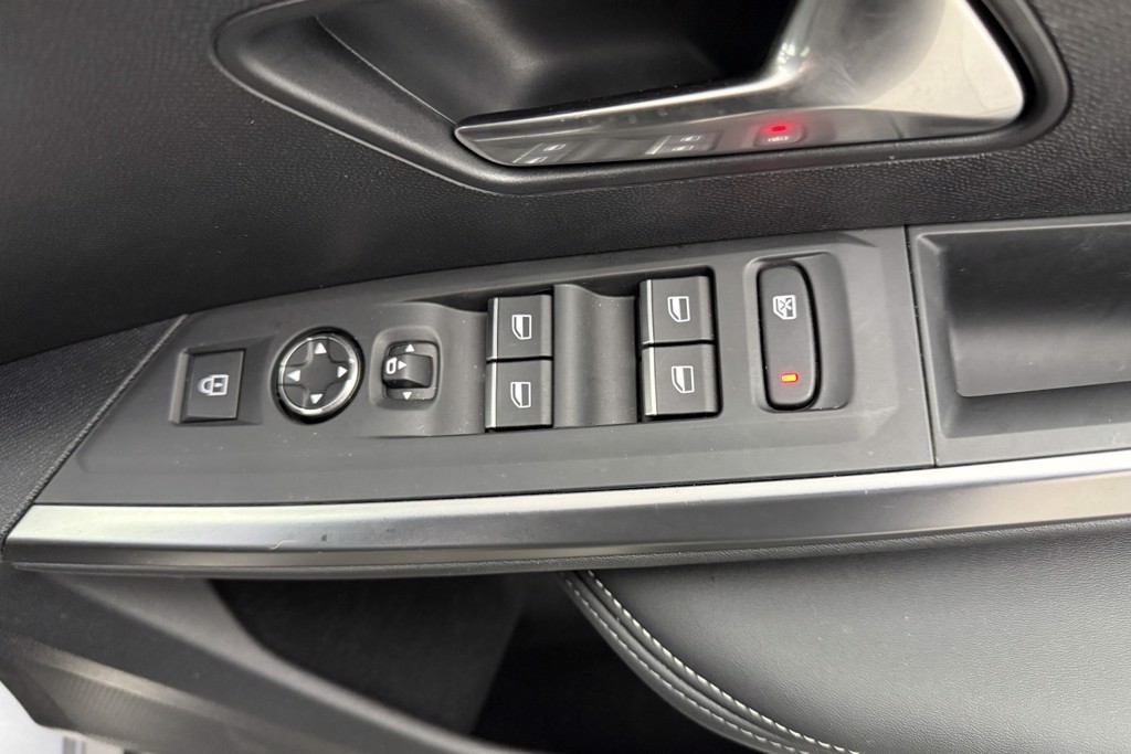 Peugeot 3008 GT Automatic Electric SUV - Stock Number (1547058) - 17th supplementary image