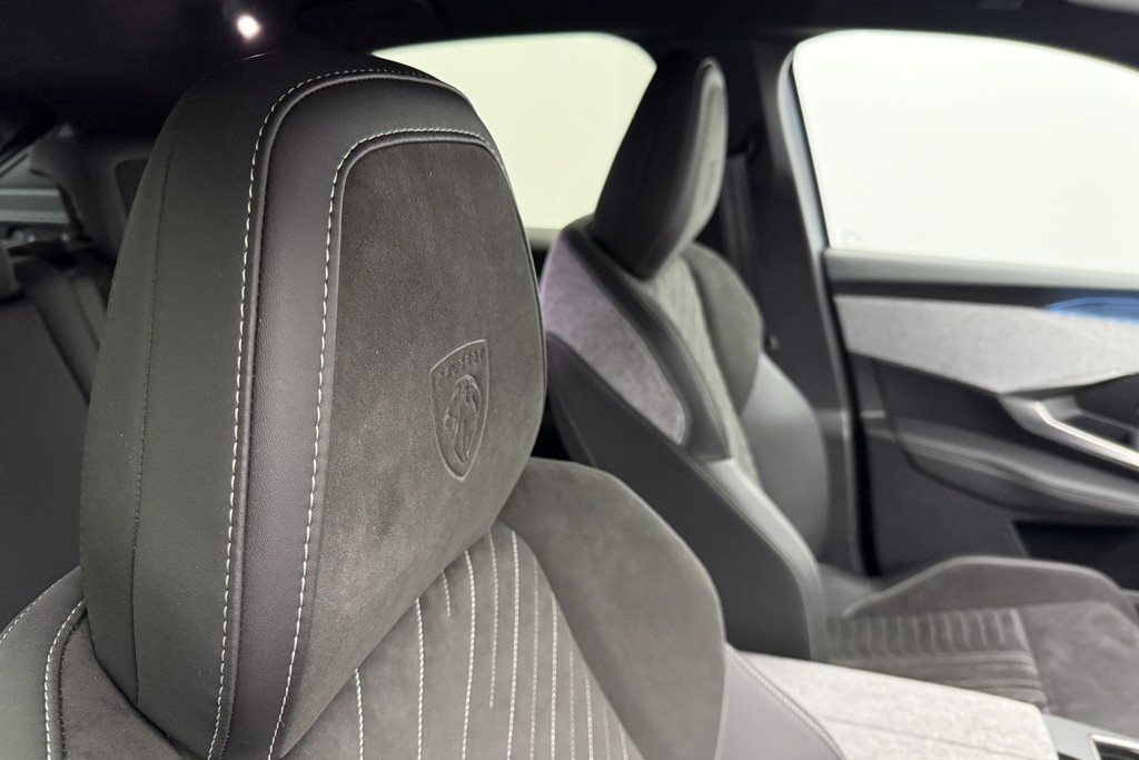 Peugeot 3008 GT Automatic Electric SUV - Stock Number (1547058) - 18th supplementary image