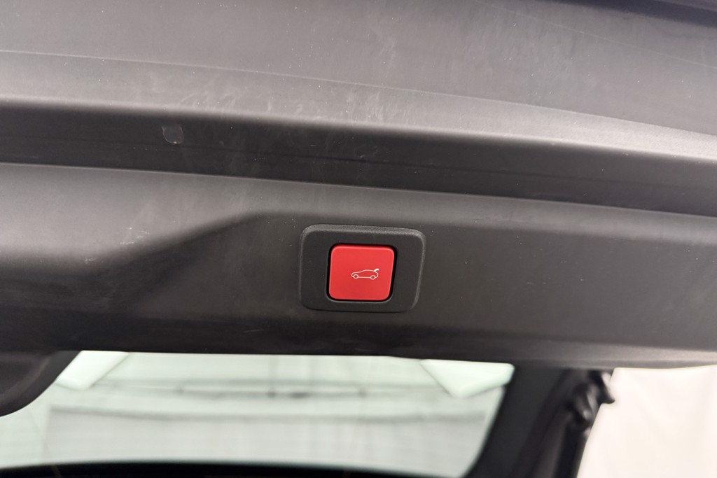 Peugeot 3008 GT Automatic Electric SUV - Stock Number (1547058) - 28th supplementary image