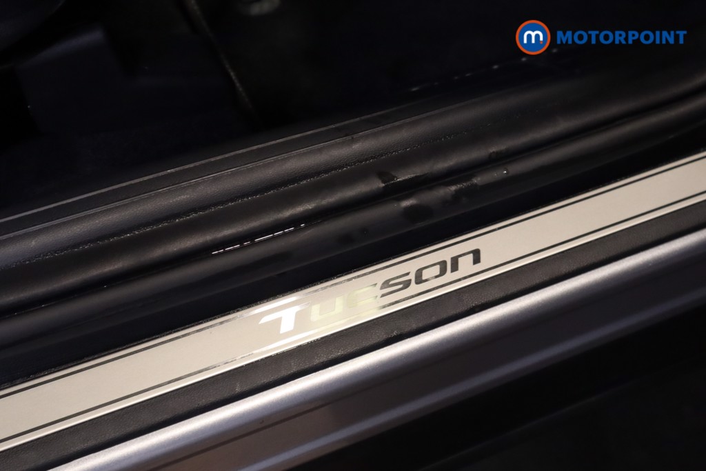 Hyundai Tucson Premium Manual Petrol SUV - Stock Number (1547459) - 14th supplementary image