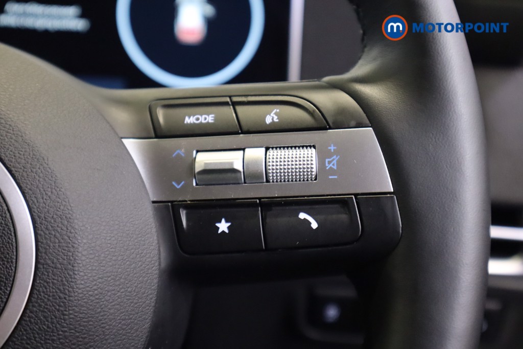 Hyundai Tucson Premium Manual Petrol SUV - Stock Number (1547459) - 17th supplementary image