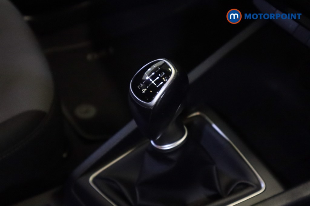 Hyundai I20 Play Manual Petrol Hatchback - Stock Number (1548048) - 5th supplementary image