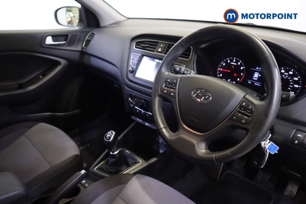 Hyundai I20 Play Manual Petrol Hatchback - Stock Number (1548048) - 1st supplementary image