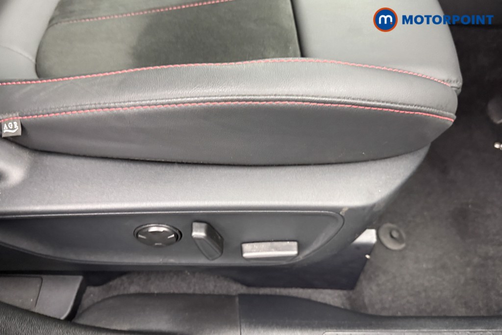 Ford Kuga St-Line X Automatic Petrol Plug-In Hybrid SUV - Stock Number (1548404) - 16th supplementary image