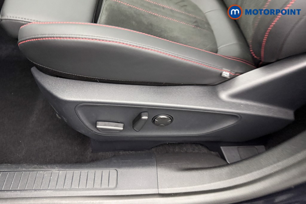 Ford Kuga St-Line X Automatic Petrol Plug-In Hybrid SUV - Stock Number (1548426) - 26th supplementary image