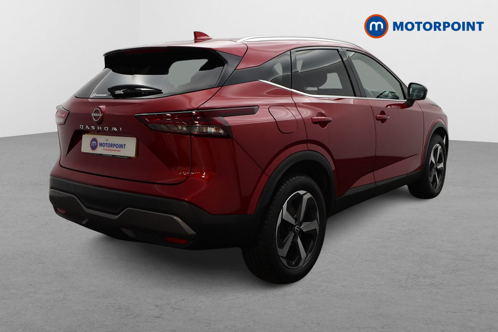 Nissan Qashqai N-Connecta Automatic Petrol SUV - Stock Number (1548581) - Drivers side rear corner