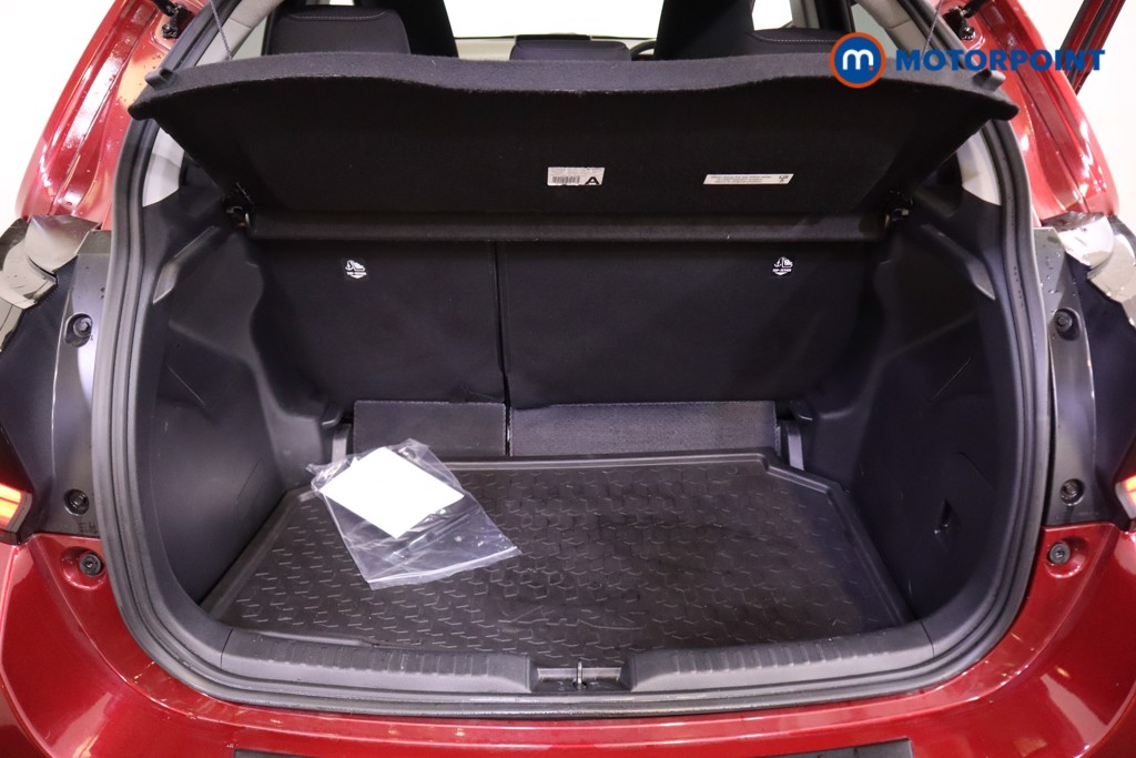 Toyota Yaris Design Automatic Petrol-Electric Hybrid Hatchback - Stock Number (1548600) - 8th supplementary image