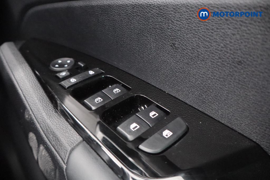 KIA Sportage 3 Automatic Petrol-Electric Hybrid SUV - Stock Number (1548653) - 11th supplementary image