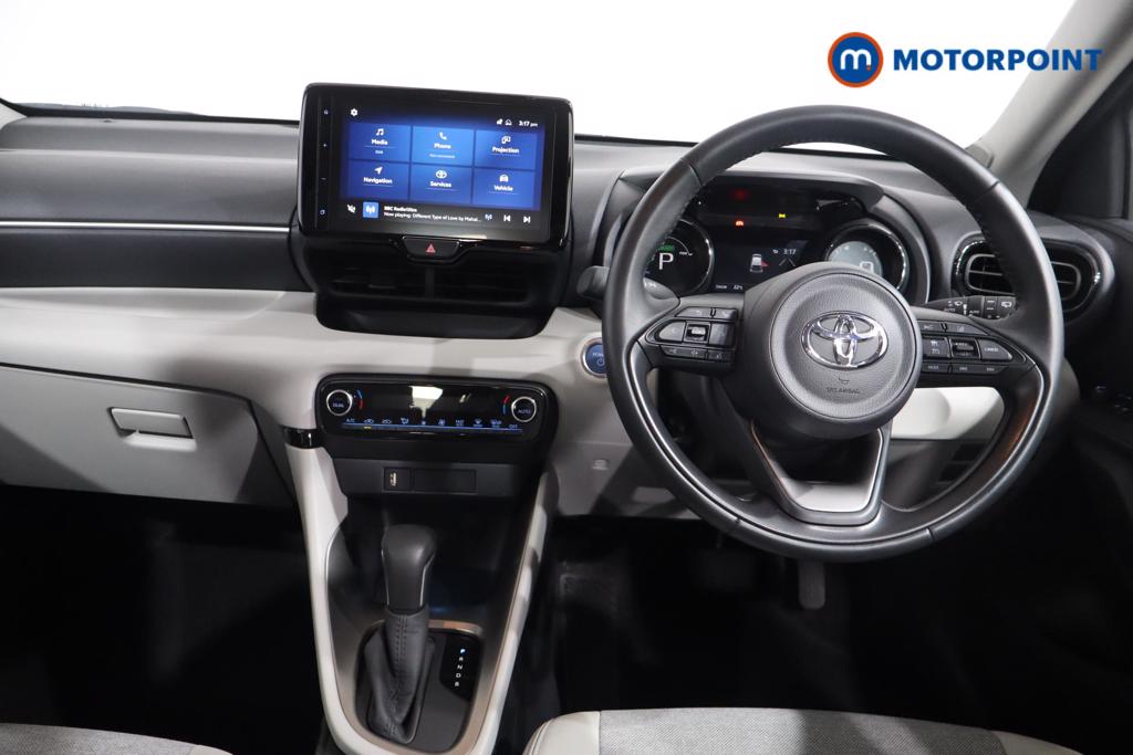 Toyota Yaris Excel Automatic Petrol-Electric Hybrid Hatchback - Stock Number (1548658) - 1st supplementary image