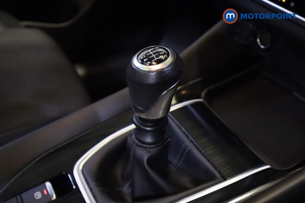Nissan Qashqai N-Connecta Manual Petrol SUV - Stock Number (1548877) - 5th supplementary image
